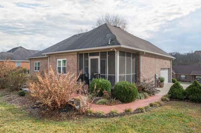 745 Brookside Dr, Lewisburg, TN 37091