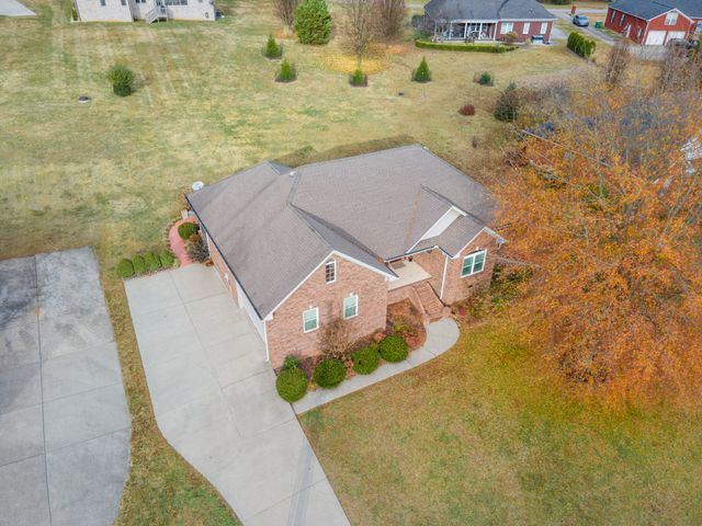 745 Brookside Dr, Lewisburg, TN 37091