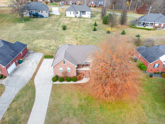 745 Brookside Dr, Lewisburg, TN 37091