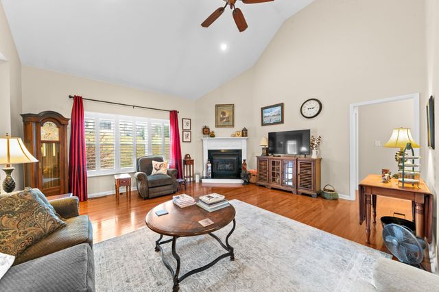 745 Brookside Dr, Lewisburg, TN 37091