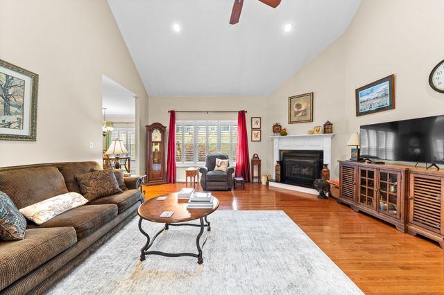 745 Brookside Dr, Lewisburg, TN 37091