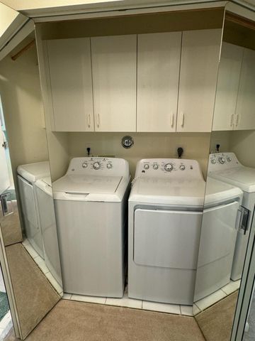 8100 Summer Shores Drive, Delray Beach, FL 33446