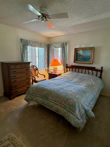 8100 Summer Shores Drive, Delray Beach, FL 33446