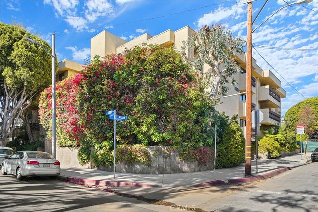 9025 Keith Avenue 101, West Hollywood, CA 90069