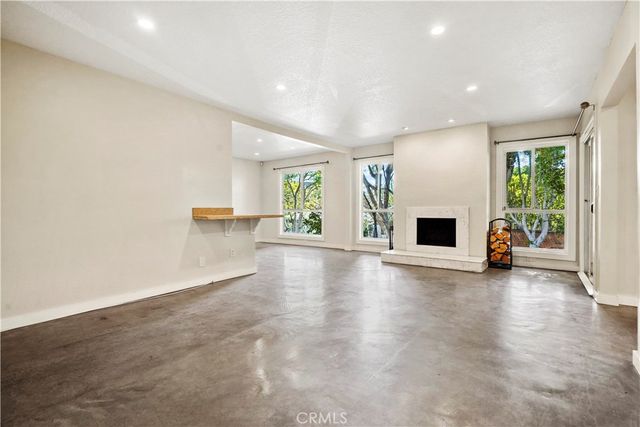 9025 Keith Avenue 101, West Hollywood, CA 90069
