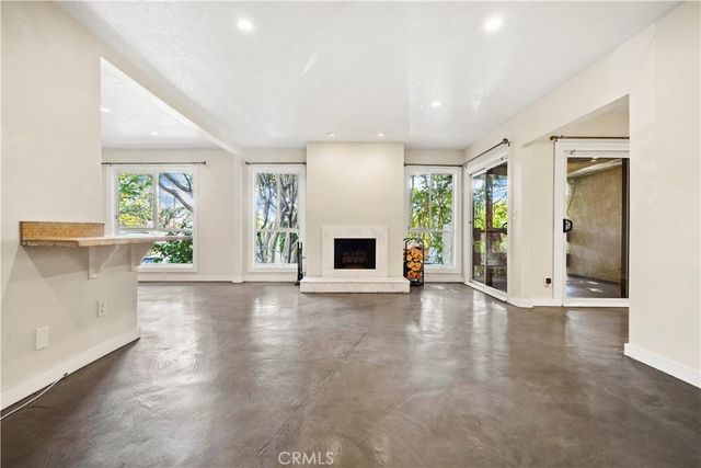 9025 Keith Avenue 101, West Hollywood, CA 90069