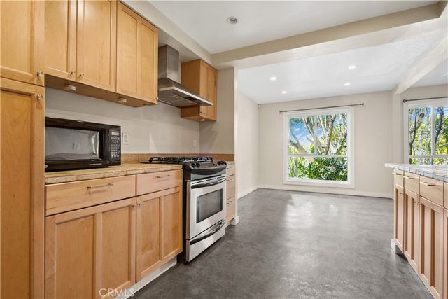 9025 Keith Avenue 101, West Hollywood, CA 90069