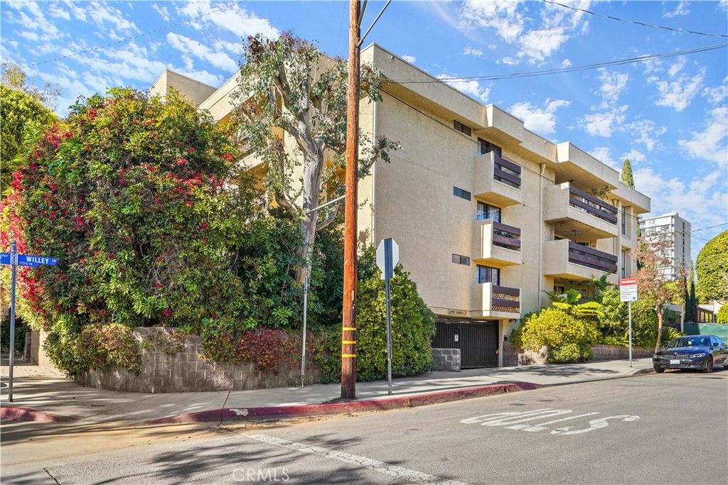 9025 Keith Avenue 101, West Hollywood, CA 90069
