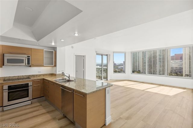 222 Karen Avenue 1702, Las Vegas, NV 89109