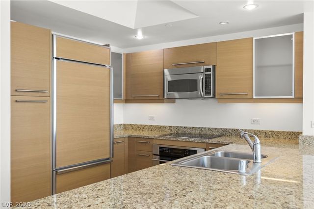 222 Karen Avenue 1702, Las Vegas, NV 89109