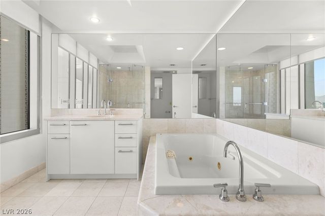 222 Karen Avenue 1702, Las Vegas, NV 89109