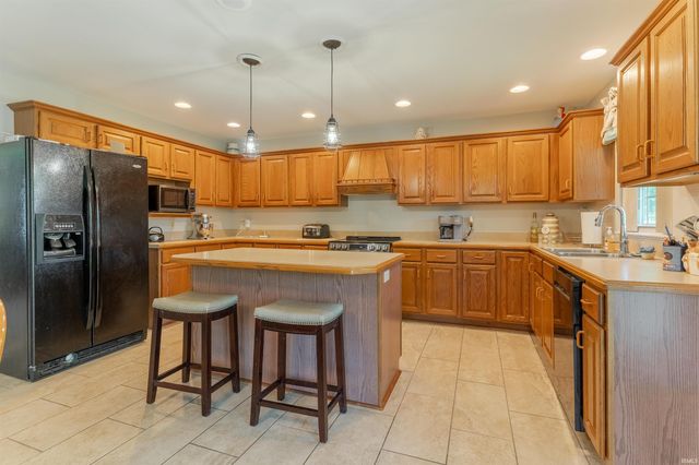 8012 Talbert Court, Newburgh, IN 47630