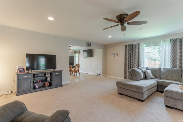 8012 Talbert Court, Newburgh, IN 47630