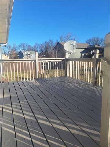 2 W Red Bud Lane, Trimble, MO 64492