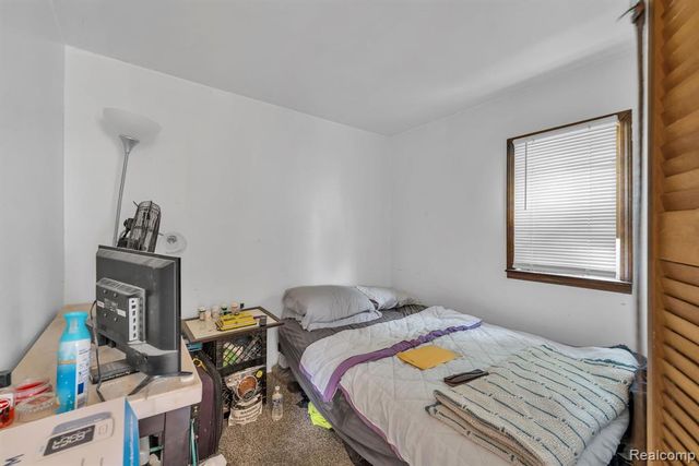 11063 Jackson Street, Taylor, MI 48180