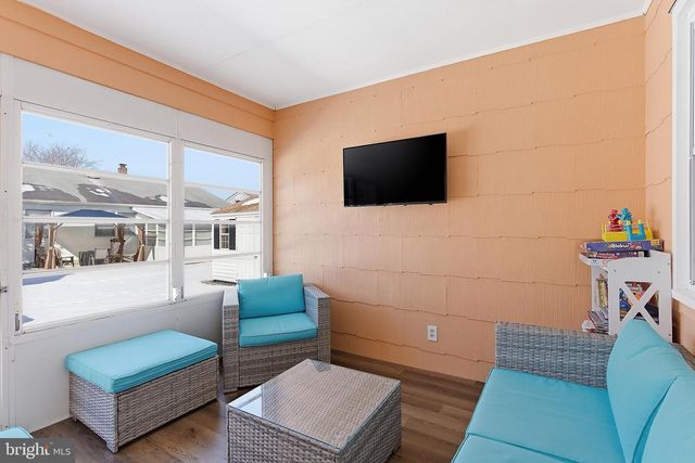 31 JERICHO RD, Toms River, NJ 08757