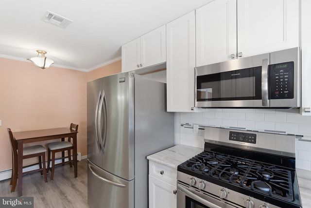 31 JERICHO RD, Toms River, NJ 08757