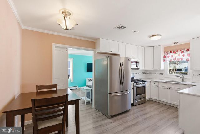 31 JERICHO RD, Toms River, NJ 08757