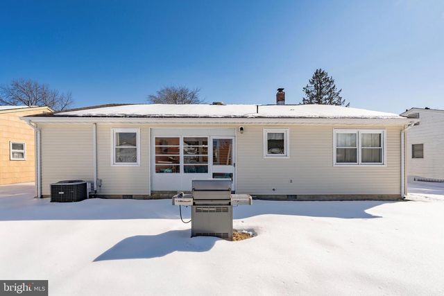 31 JERICHO RD, Toms River, NJ 08757