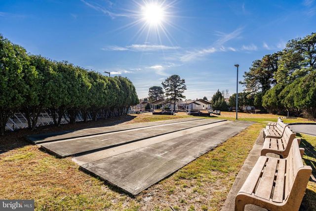 31 JERICHO RD, Toms River, NJ 08757