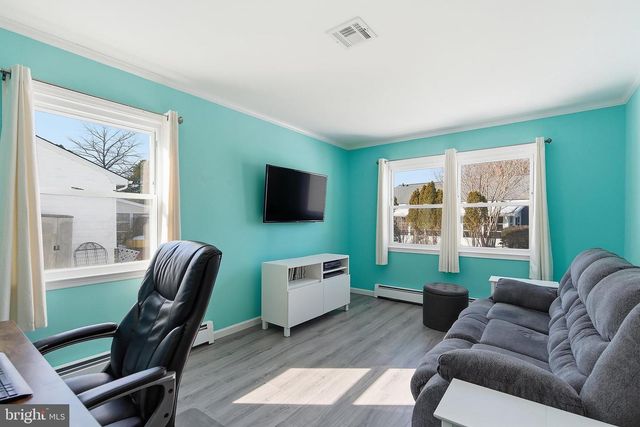 31 JERICHO RD, Toms River, NJ 08757