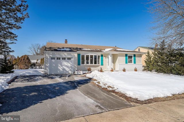 31 JERICHO RD, Toms River, NJ 08757