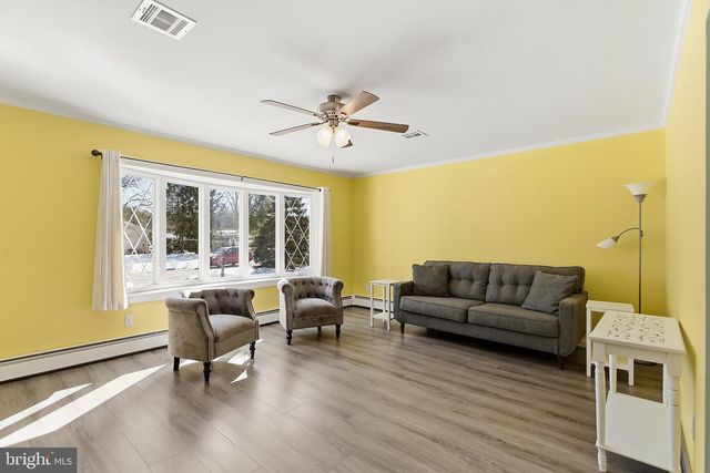 31 JERICHO RD, Toms River, NJ 08757