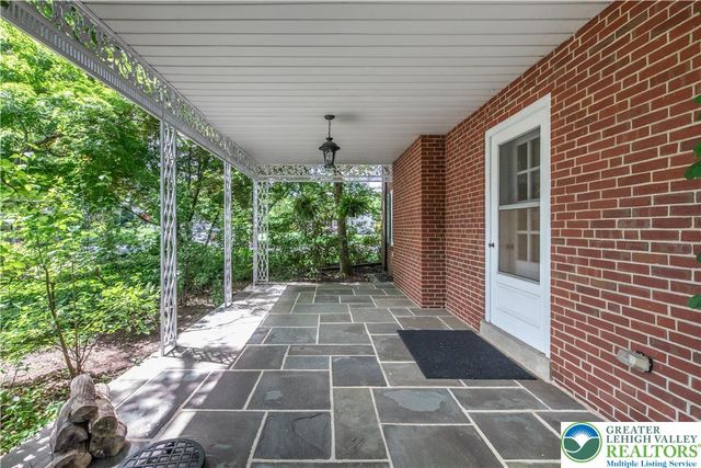 1942 Sycamore Street, Bethlehem City, PA 18017