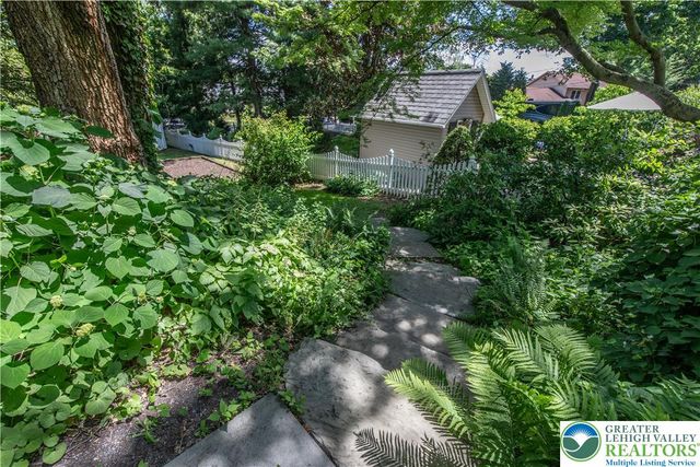 1942 Sycamore Street, Bethlehem City, PA 18017