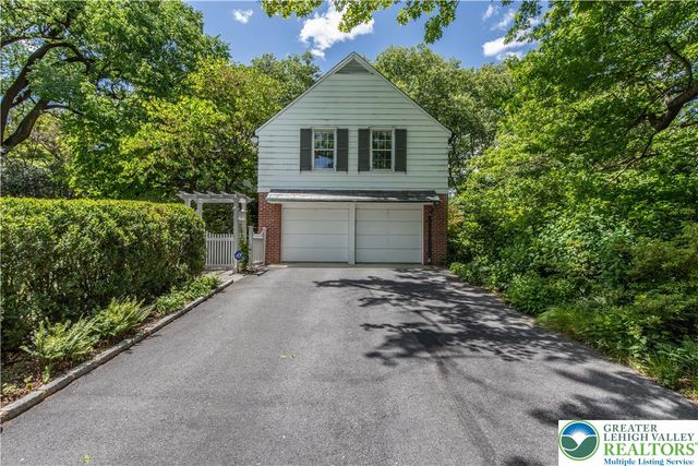 1942 Sycamore Street, Bethlehem City, PA 18017