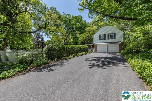 1942 Sycamore Street, Bethlehem City, PA 18017
