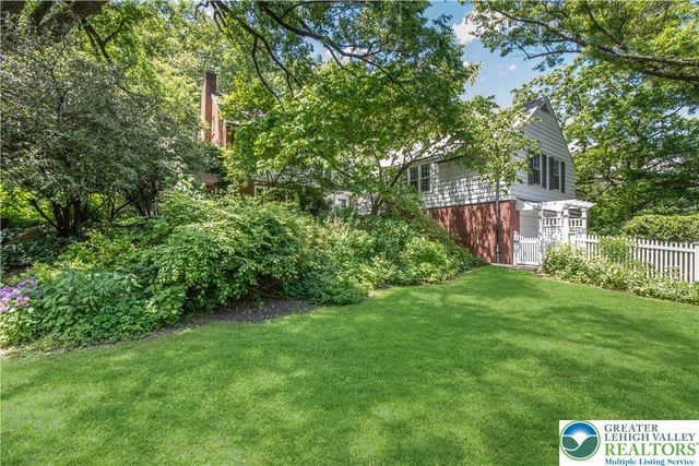 1942 Sycamore Street, Bethlehem City, PA 18017