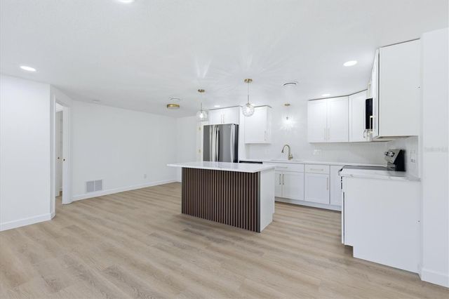 432 OLIVIA ROAD, Venice, FL 34293