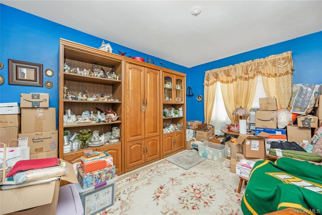 24 Bay 3rd, Islip, NY 11751