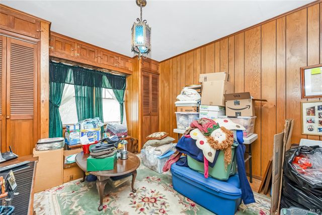 24 Bay 3rd, Islip, NY 11751