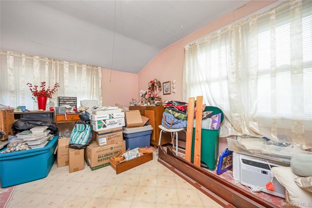24 Bay 3rd, Islip, NY 11751