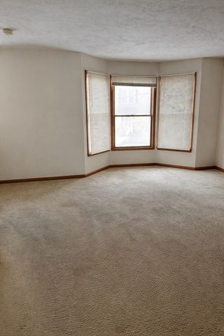 35 Whitney Street 33, Lowell, MA 01850