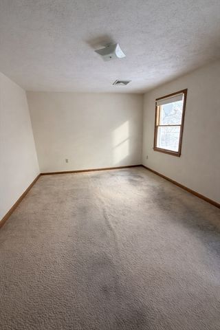 35 Whitney Street 33, Lowell, MA 01850