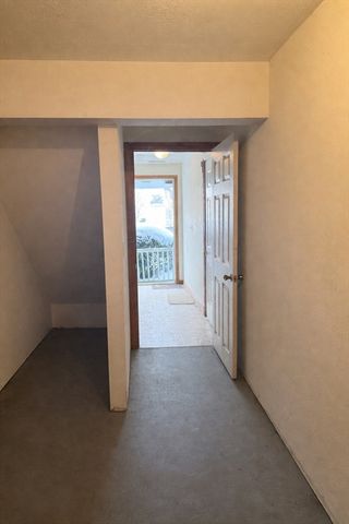 35 Whitney Street 33, Lowell, MA 01850