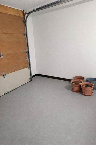 35 Whitney Street 33, Lowell, MA 01850