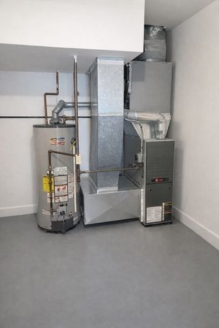 35 Whitney Street 33, Lowell, MA 01850