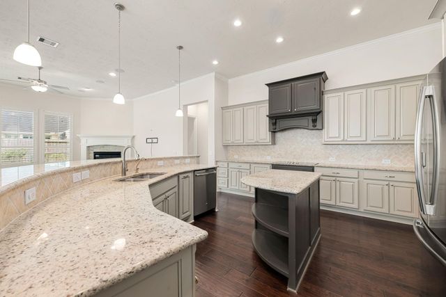 3418 Sherbrooke Manor Court, Houston, TX 77059