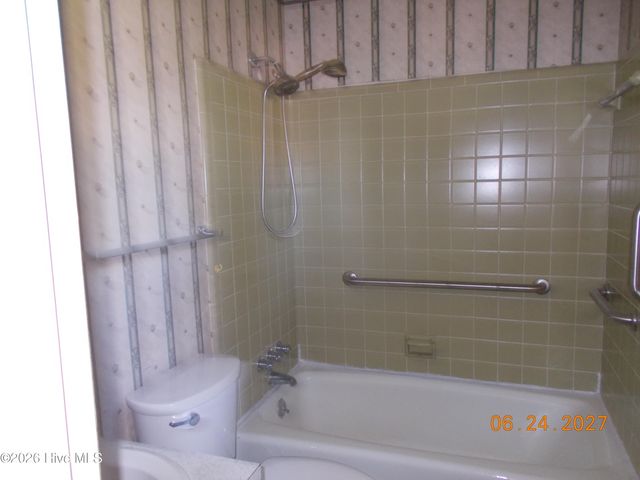 2209 Stanton Road, Kinston, NC 28504