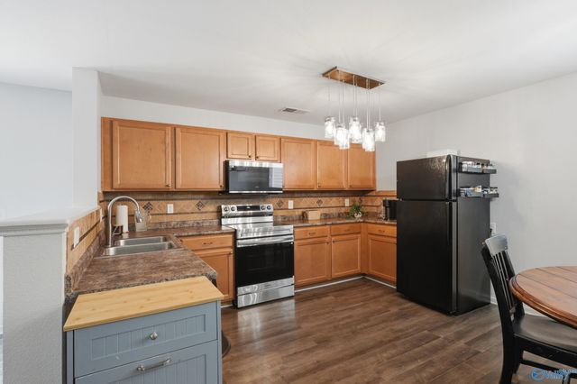 111 Blackwell Court, Owens Cross Roads, AL 35763