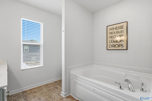 111 Blackwell Court, Owens Cross Roads, AL 35763