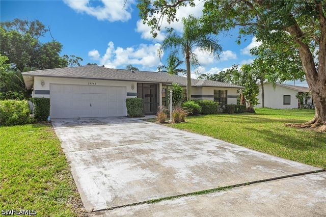 25548 Fenner CIR, Bonita Springs, FL 34135
