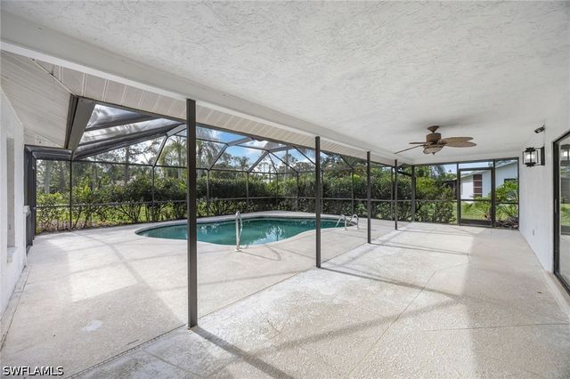 25548 Fenner CIR, Bonita Springs, FL 34135