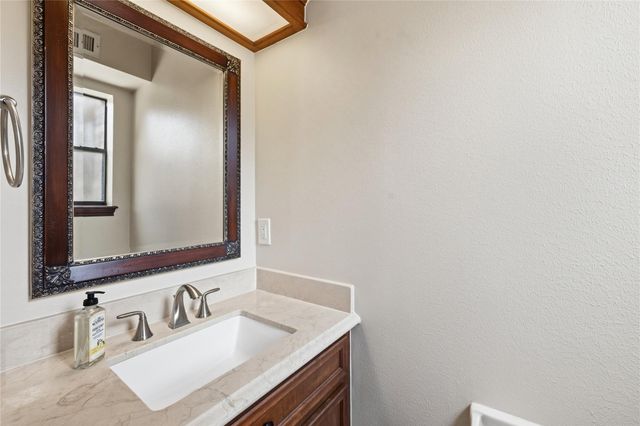 3207 Blackcastle Drive, Houston, TX 77068