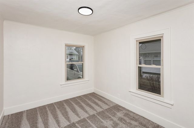 3301 Columbia Street, Des Moines, IA 50313