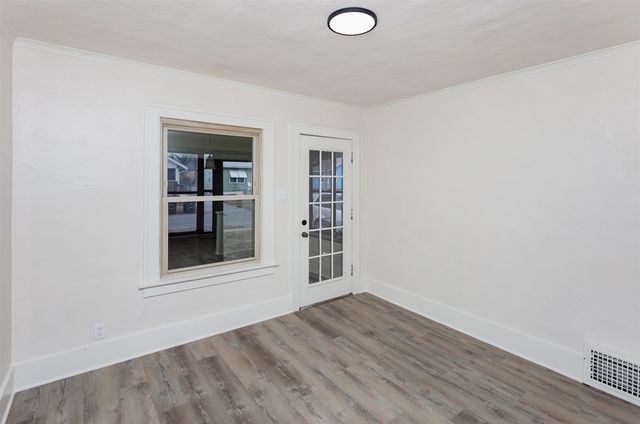 3301 Columbia Street, Des Moines, IA 50313